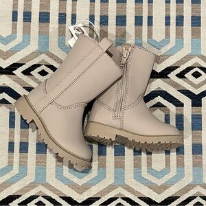 Old Navy Matalan Taupe Rubberized Lug Sole Tall Boots Toddler Girls Size 5